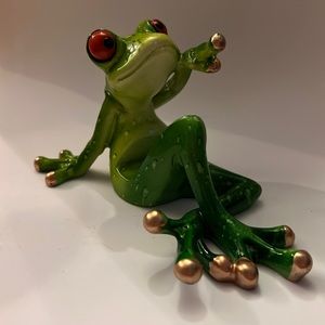 Frog decorative holder for home or office